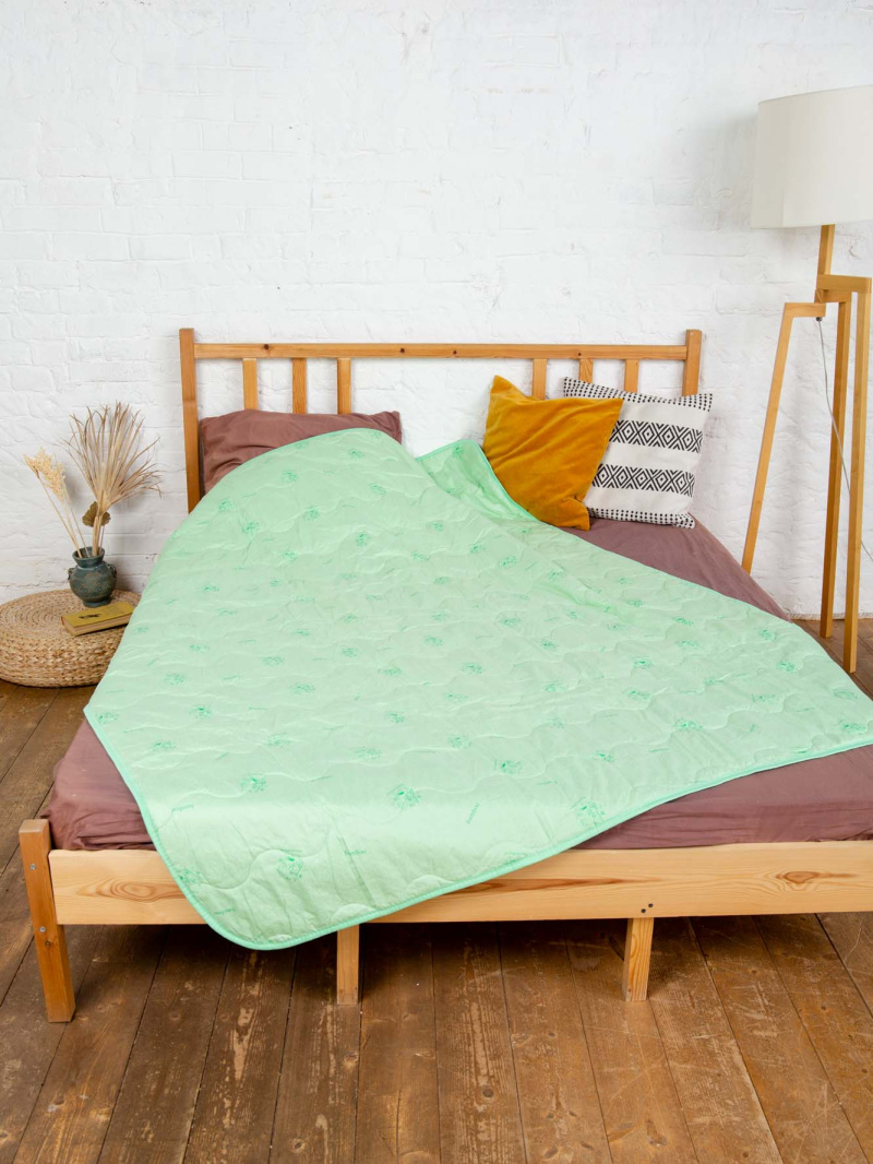 Одеяло Бамбуковое волокно ЗИМА (поли-тик,чемодан)
